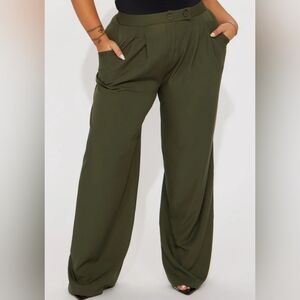 Fashion Nova Women's Trouser Pants - Olive Green-Size 2XL NWT